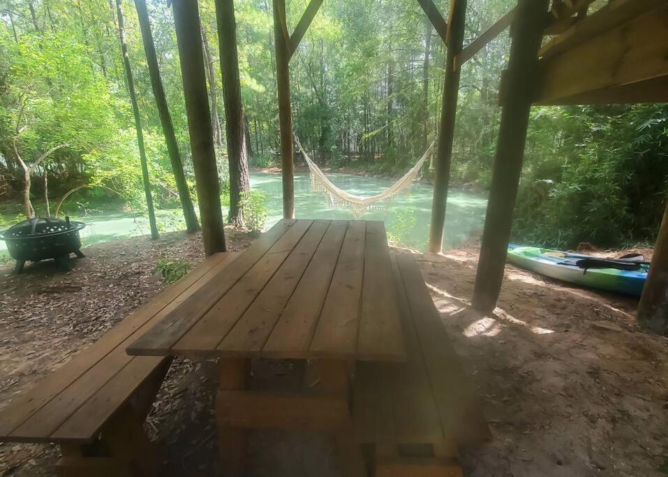 Waterfront Treehouse In A Magical Forest Waller Εξωτερικό φωτογραφία
